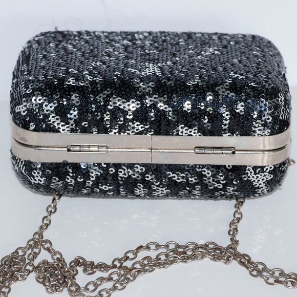 Unique “Skull with Diamonds” Black Crossbody Bag With Sequins - Picture 4 of 5